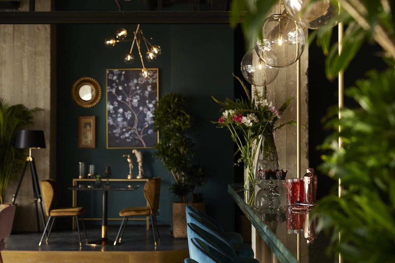 Hotel Skylark, Aluma & Athen