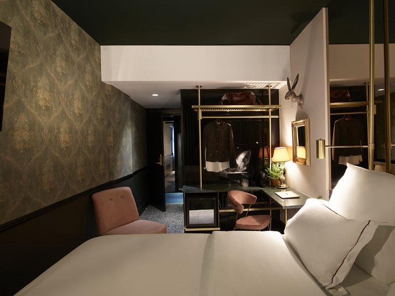 Hotel Skylark, Aluma & 4*