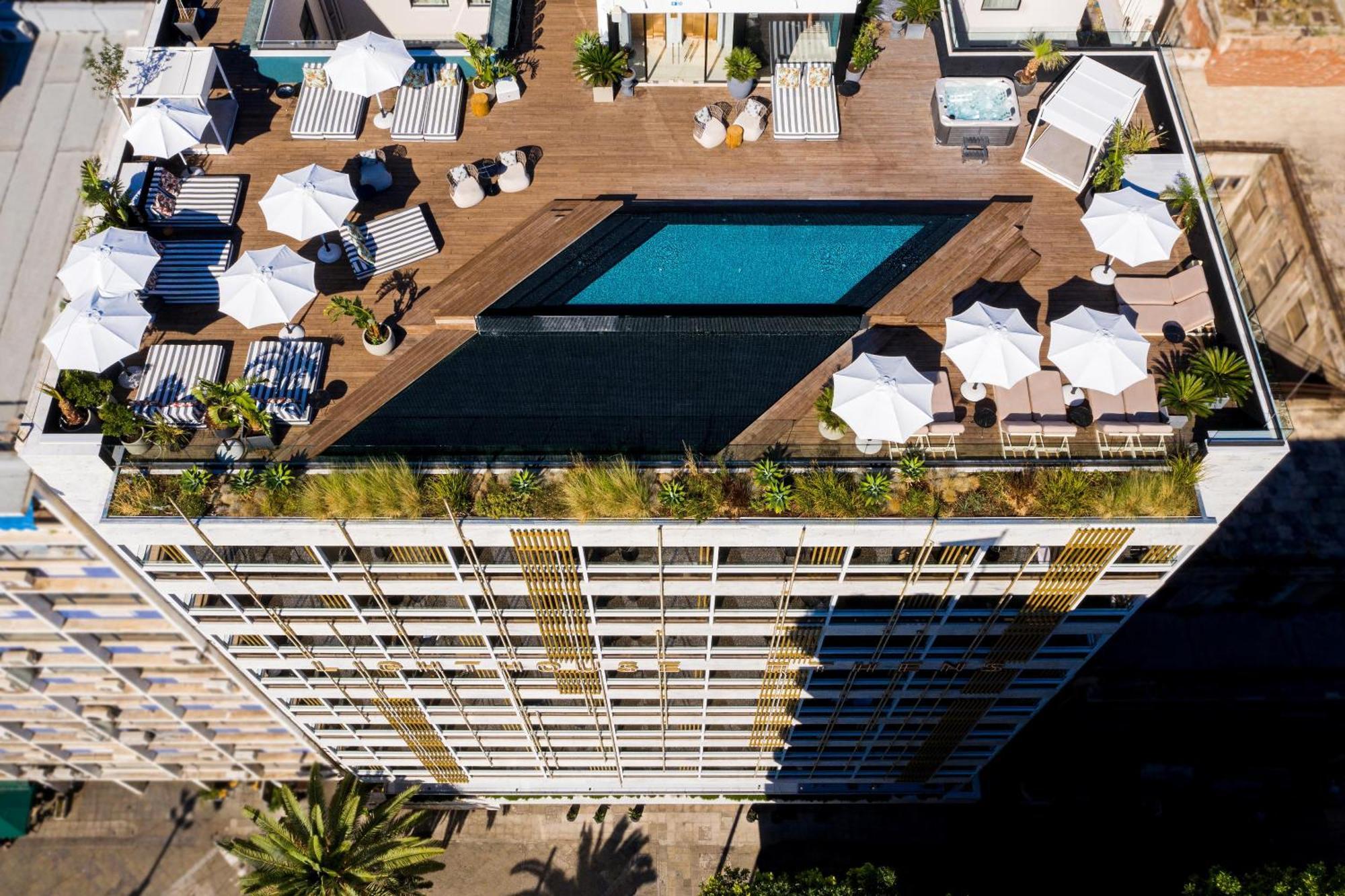 Skylark, Aluma & Hotel 4*